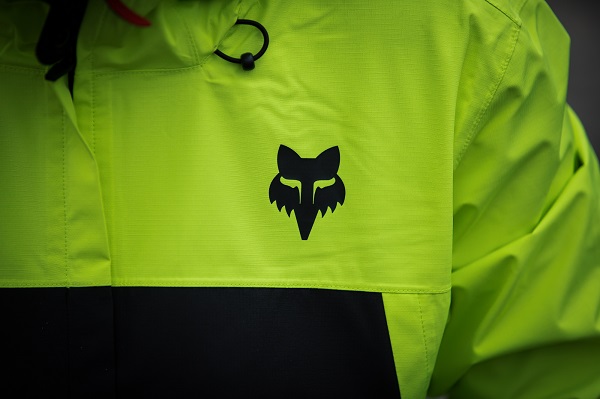 Fox Lunar 2023 mountain bike defend jacket fluo green